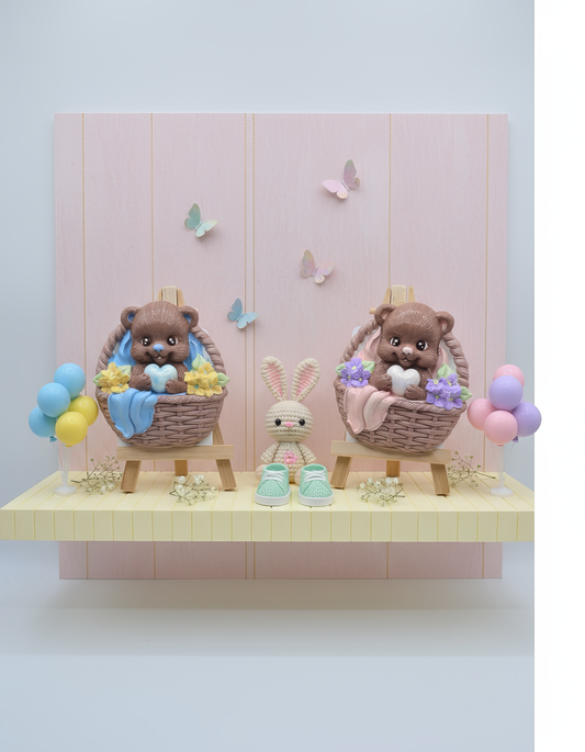 Ursuleț în coș cu inimioară - figurină decorativă și magnet handmade, cutiuță inclusă