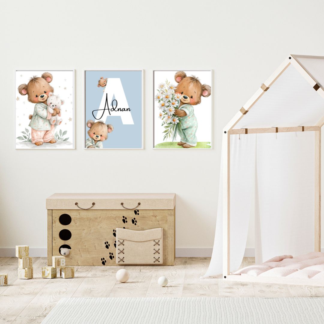 Set Tablouri Personalizate „Ursulețul cu Flori" — Pânză Premium A4 (set 3)