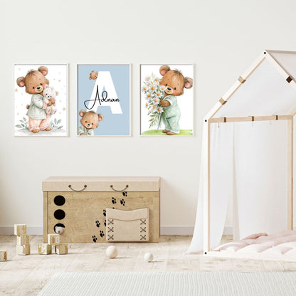 Set Tablouri Personalizate „Ursulețul cu Flori" — Pânză Premium A4 (set 3)