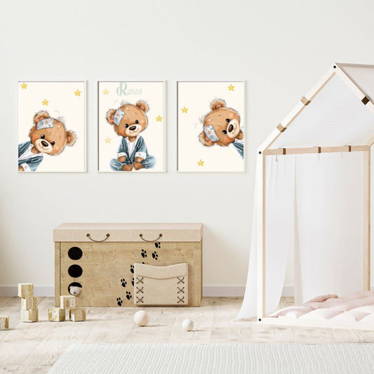 Tablou personalizat „Ursulețul Visător" — format A4, cu numele copilului, design pastel