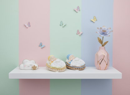 Mărturie ceramică bebeluș adormit în coșuleț, handmade, 
pictată manual