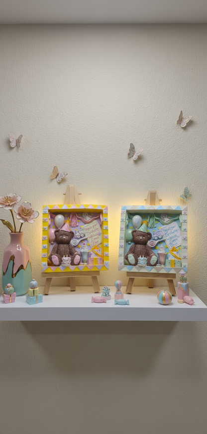 Tablou decorativ ceramic cu ursuleț și baloane pastel, 
handmade, pictat manual