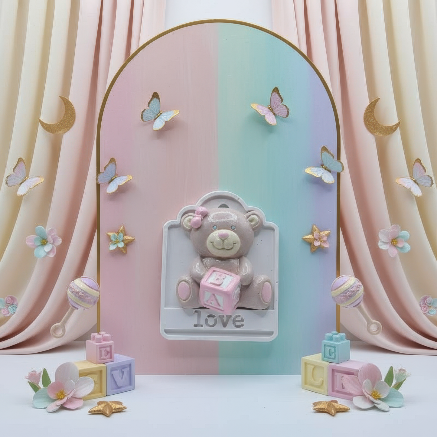 Mărturie ceramică ursuleț cu cub roz inscripționat Love, 
handmade, pictată manual