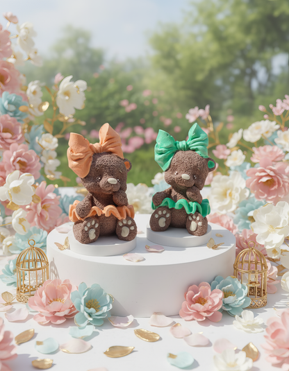 Ursuleț cu fundiță portocalie - ceramică handmade, cutiuță cadou inclusă