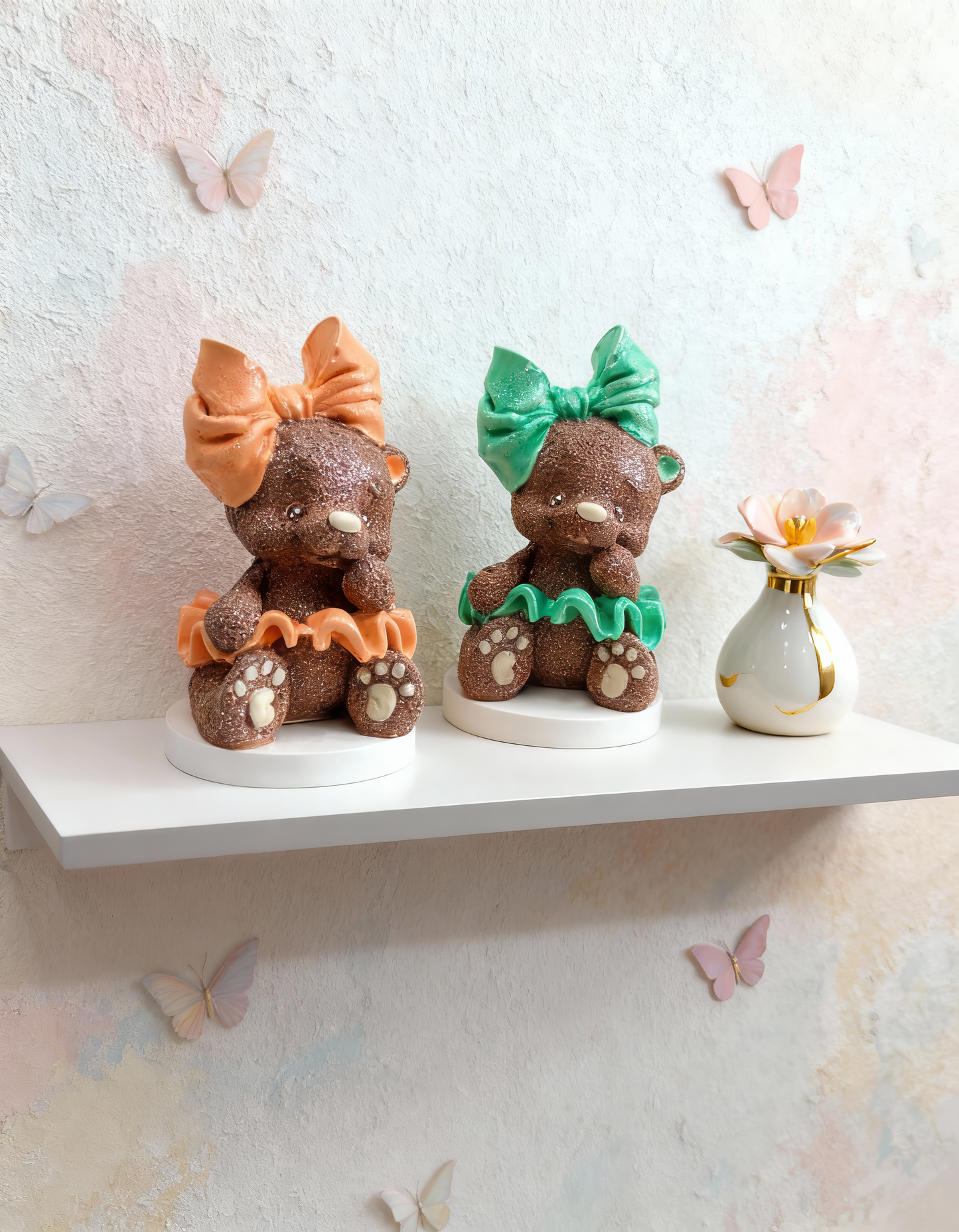 Ursuleț cu fundiță portocalie - ceramică handmade, cutiuță cadou inclusă