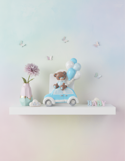 Ursuleț cu baloane în mașinuță colorată - magnet ceramic handmade, ambalaj cadou inclusă