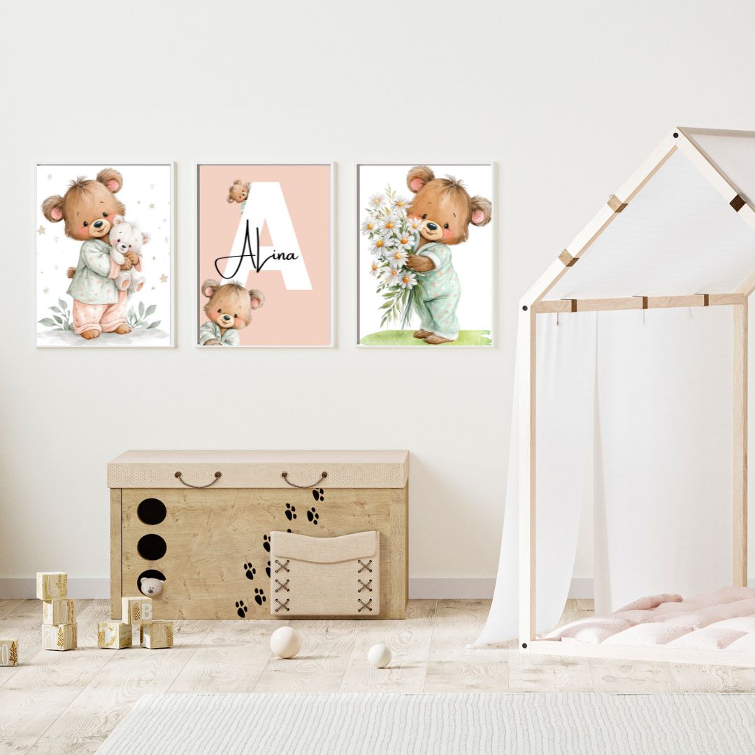 Set Tablouri Personalizate „Ursulețul cu Flori" — Pânză Premium A4 (set 3)